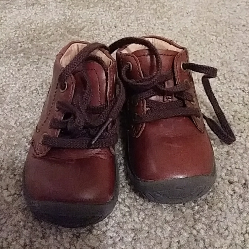 Stride Rite walking Shoes 3.5